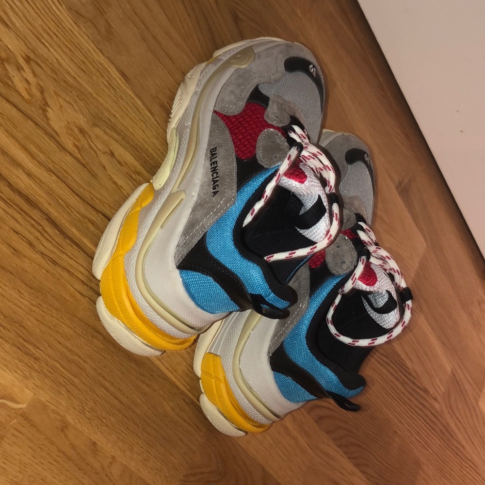 Balanciaga sneakers